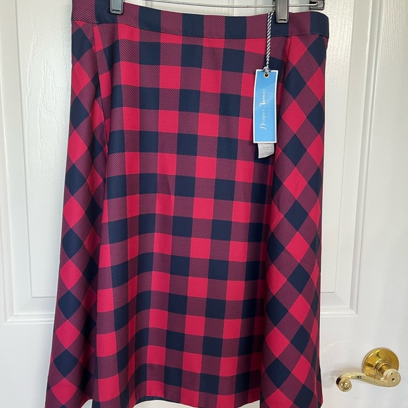 NWT Draper James Buffalo Check Mid A line: plaid print- pink and blue. Size 6 - Picture 4 of 8
